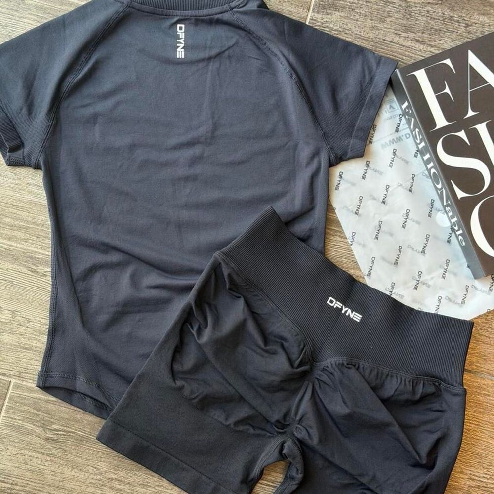 Dfyne Women's Black set - Picture 2 of 3